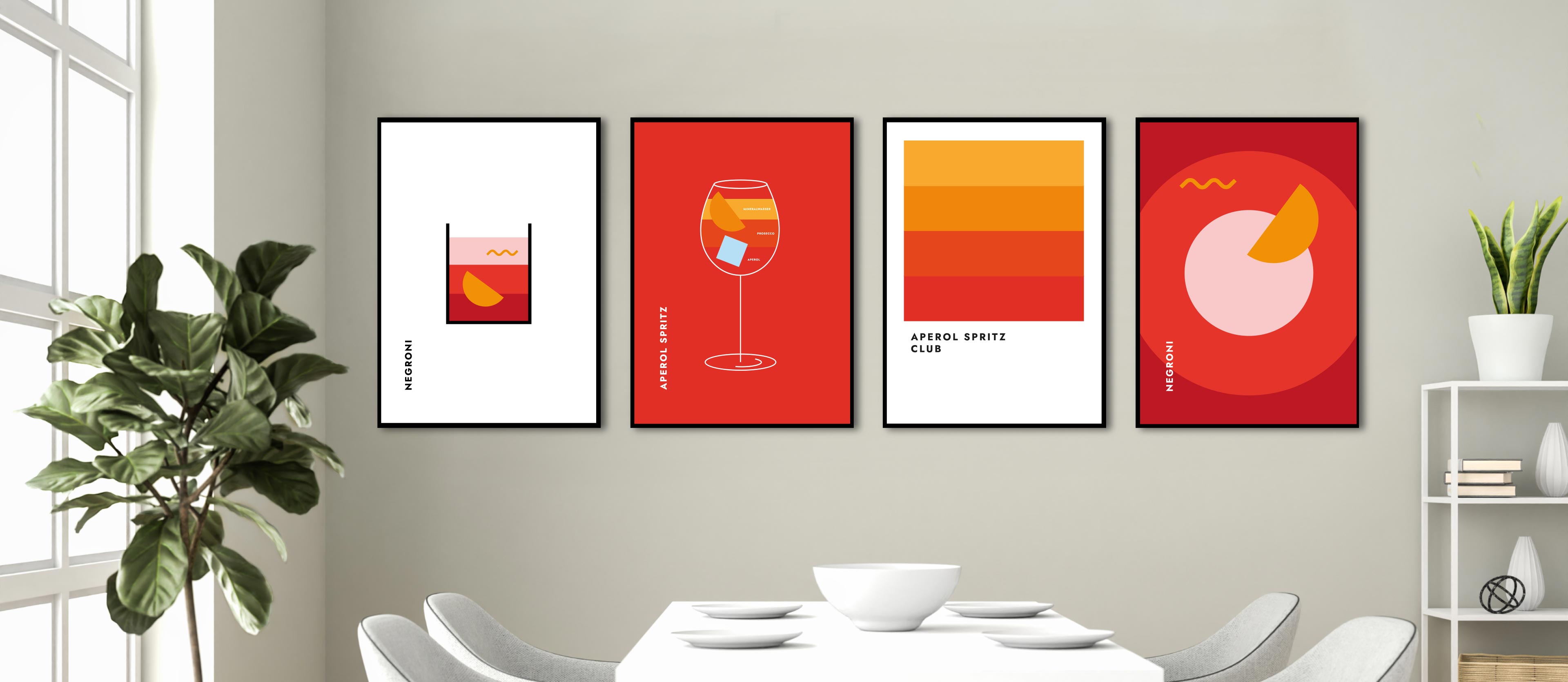 Aperol Poster Collection an Wand mit gedecktem Tisch